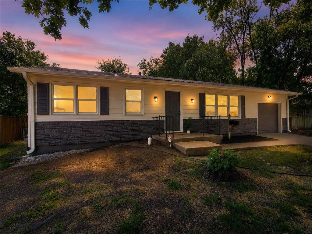Listing Photo MLS #HMS2620409
