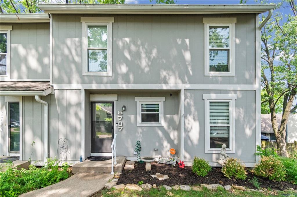 Listing Photo MLS #HMS2620512