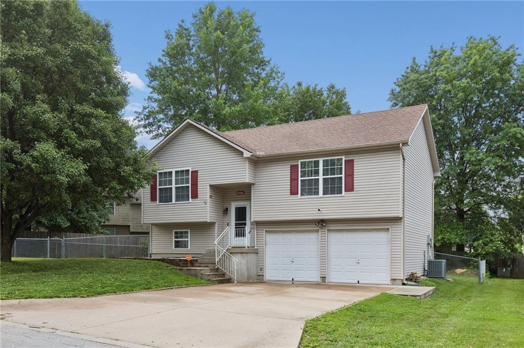 Listing Photo MLS #HMS2620527