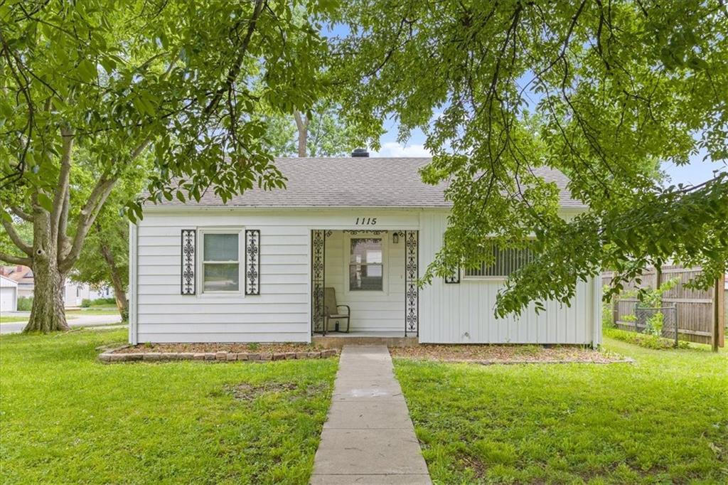 Listing Photo MLS #HMS2620557