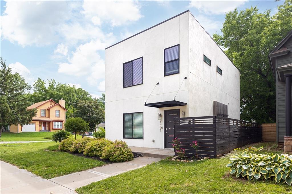 Listing Photo MLS #HMS2620672