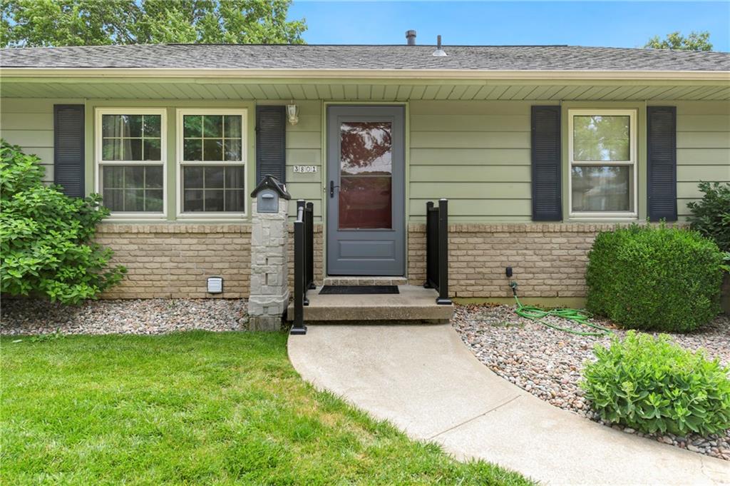 Listing Photo MLS #HMS2620676