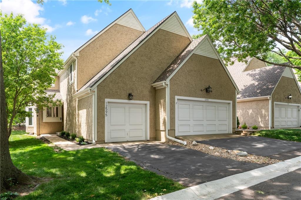 Listing Photo MLS #HMS2620786