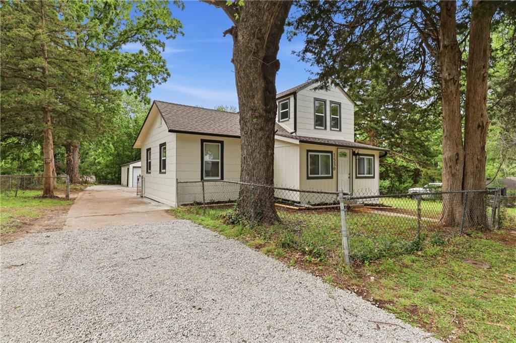 Listing Photo MLS #HMS2620812
