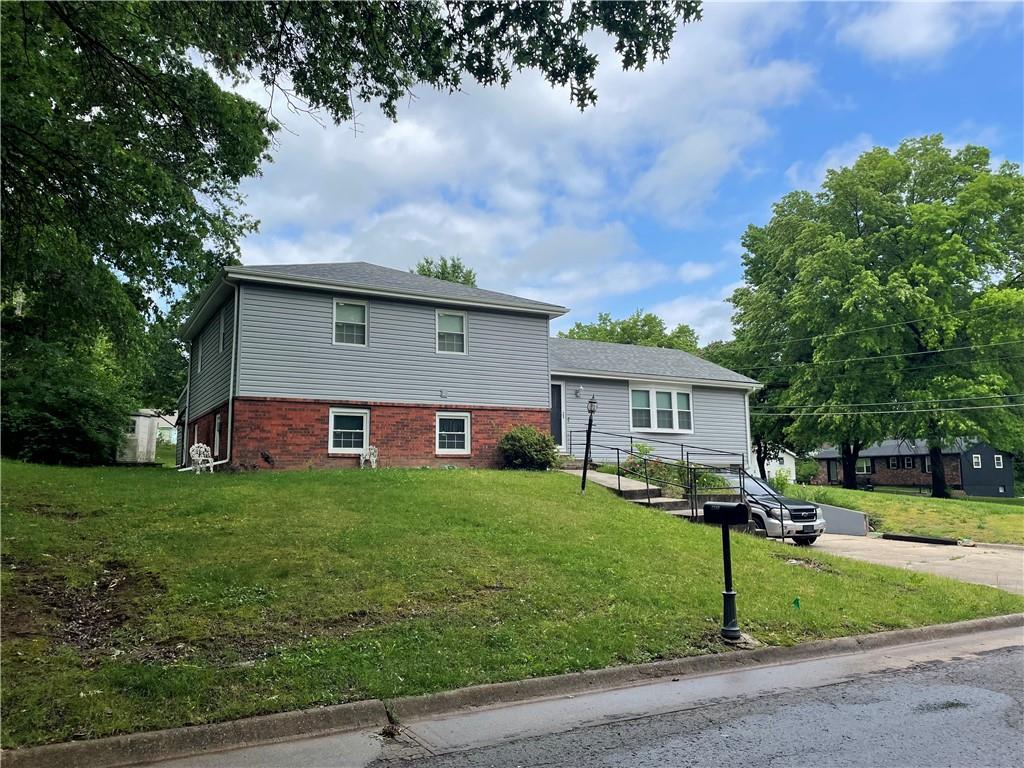 Listing Photo MLS #HMS2620821