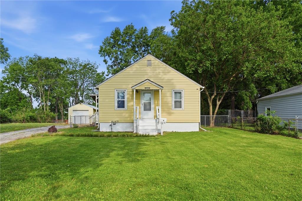 Listing Photo MLS #HMS2620827