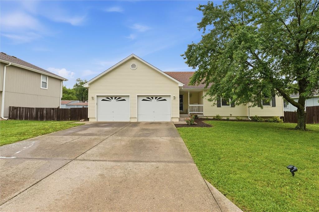 Listing Photo MLS #HMS2620839