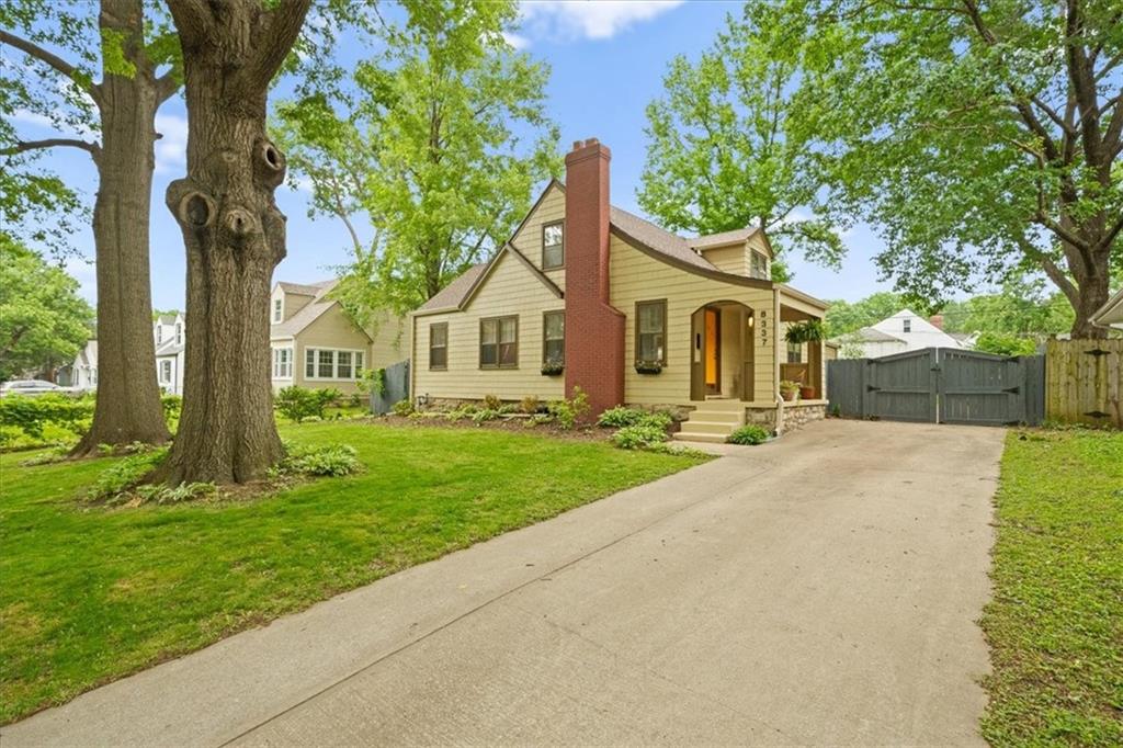 Listing Photo MLS #HMS2620862