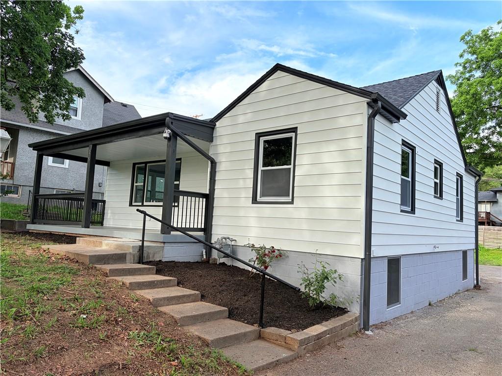 Listing Photo MLS #HMS2620891