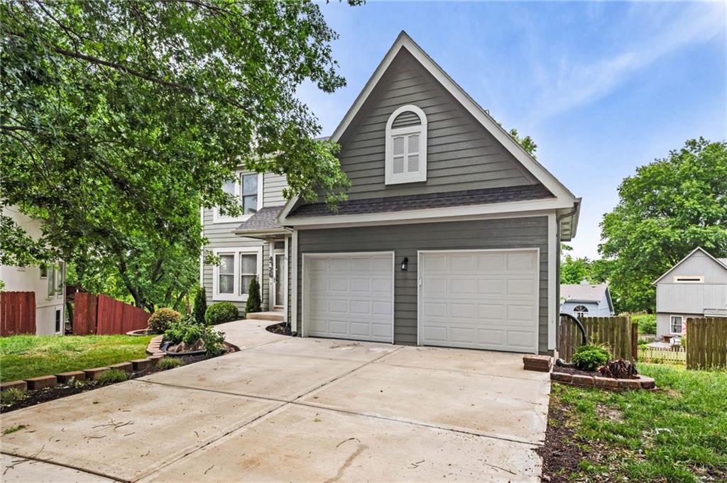 Listing Photo MLS #HMS2620920