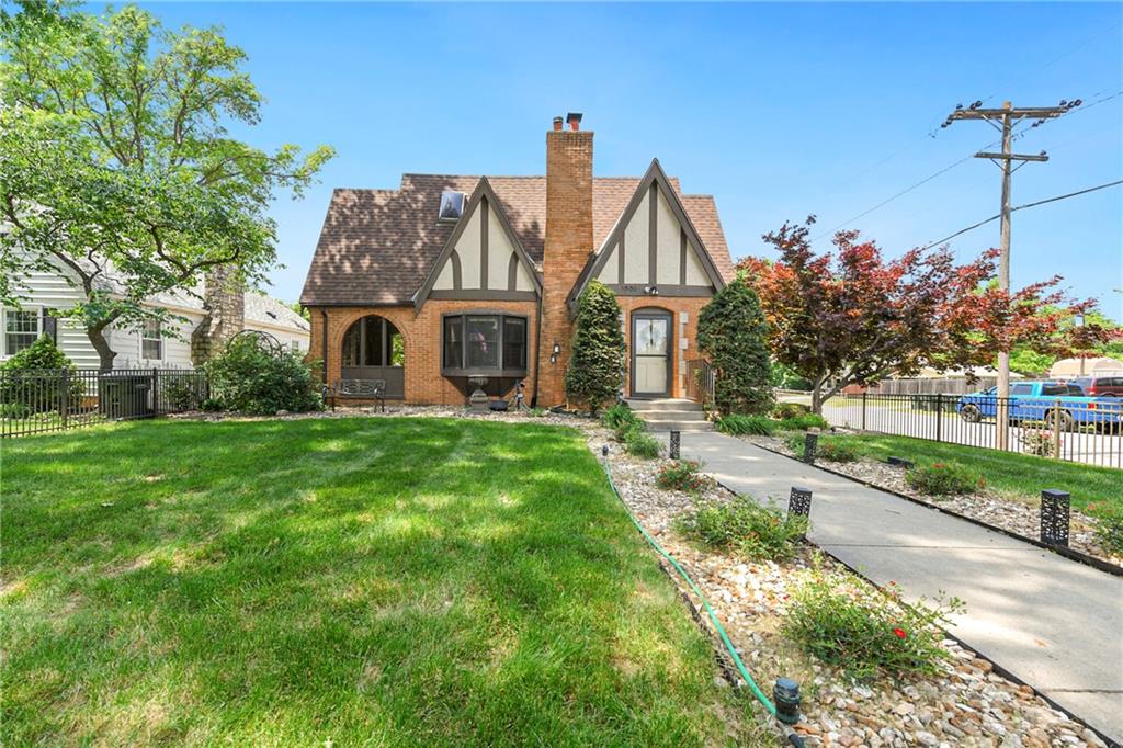 Listing Photo MLS #HMS2620958