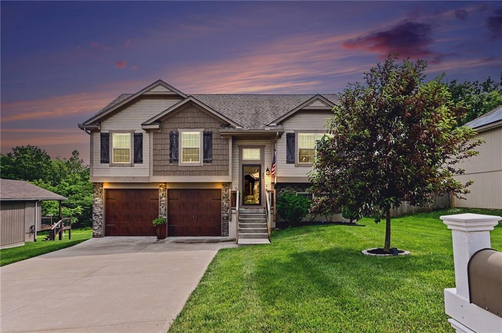 Listing Photo MLS #HMS2621001