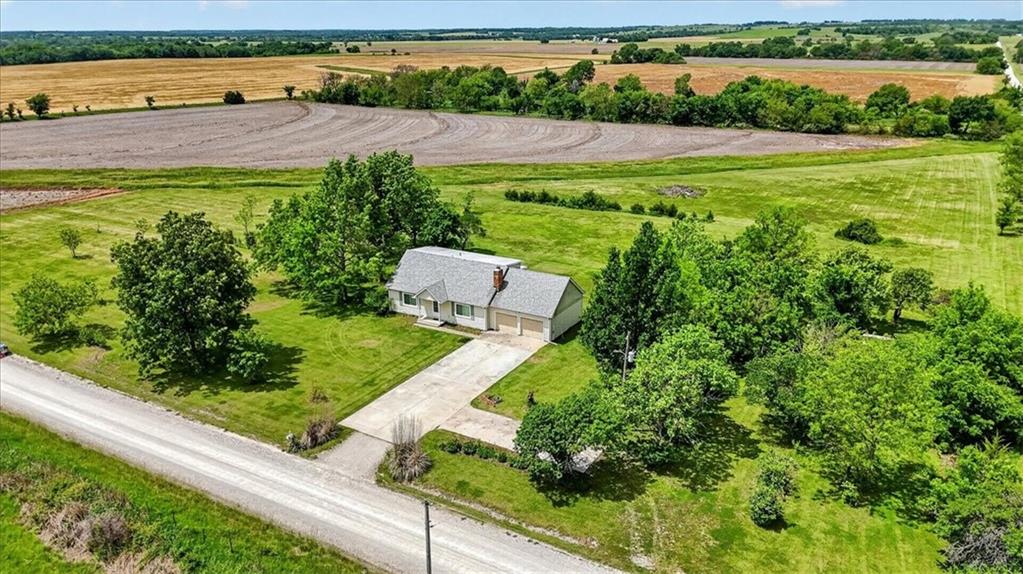 Listing Photo MLS #HMS2621031