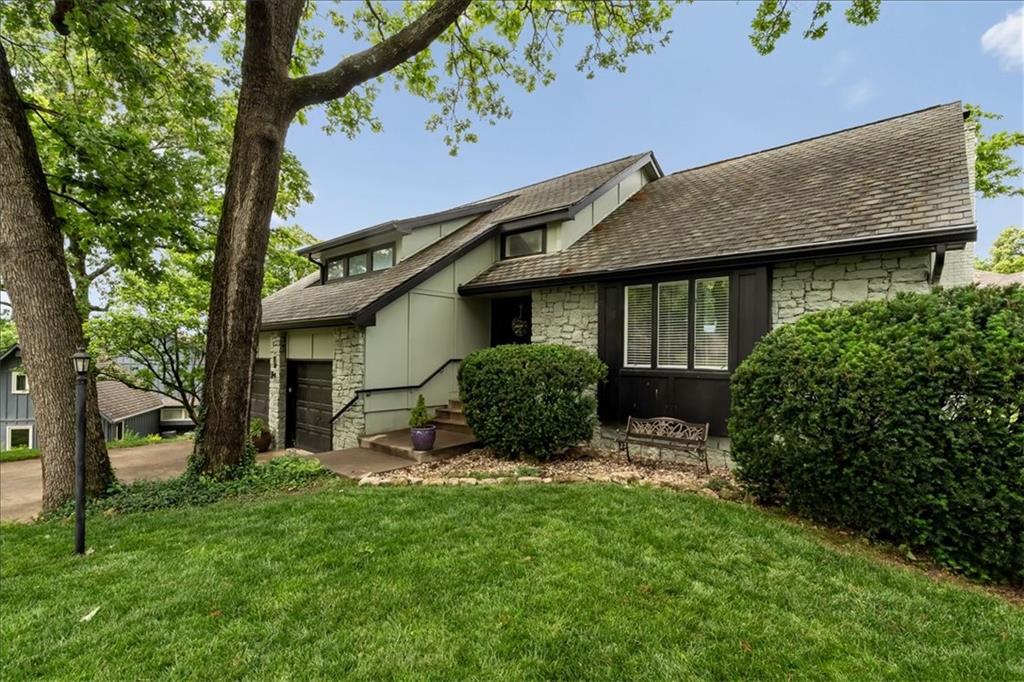 Listing Photo MLS #HMS2621042