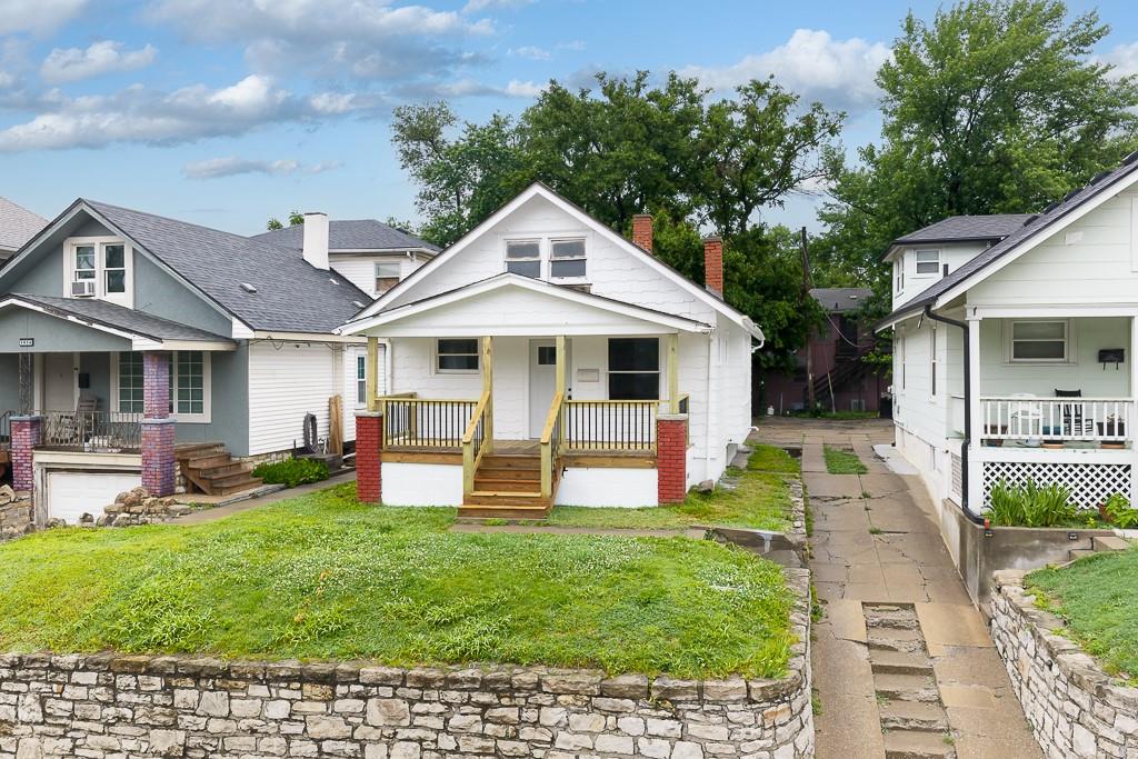 Listing Photo MLS #HMS2621164
