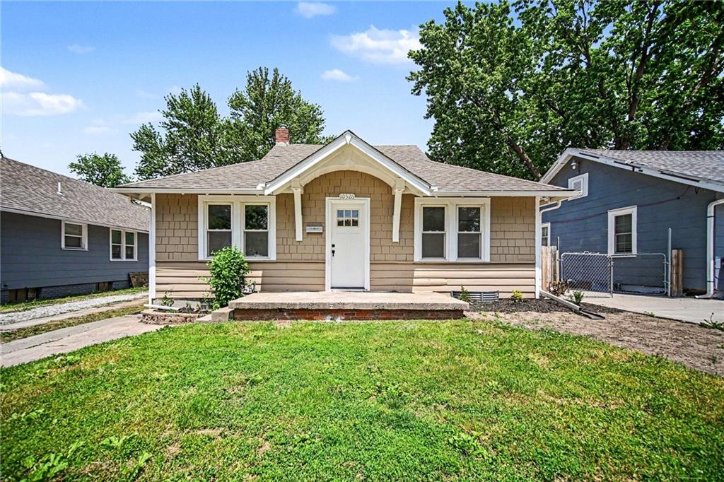 Listing Photo MLS #HMS2621166