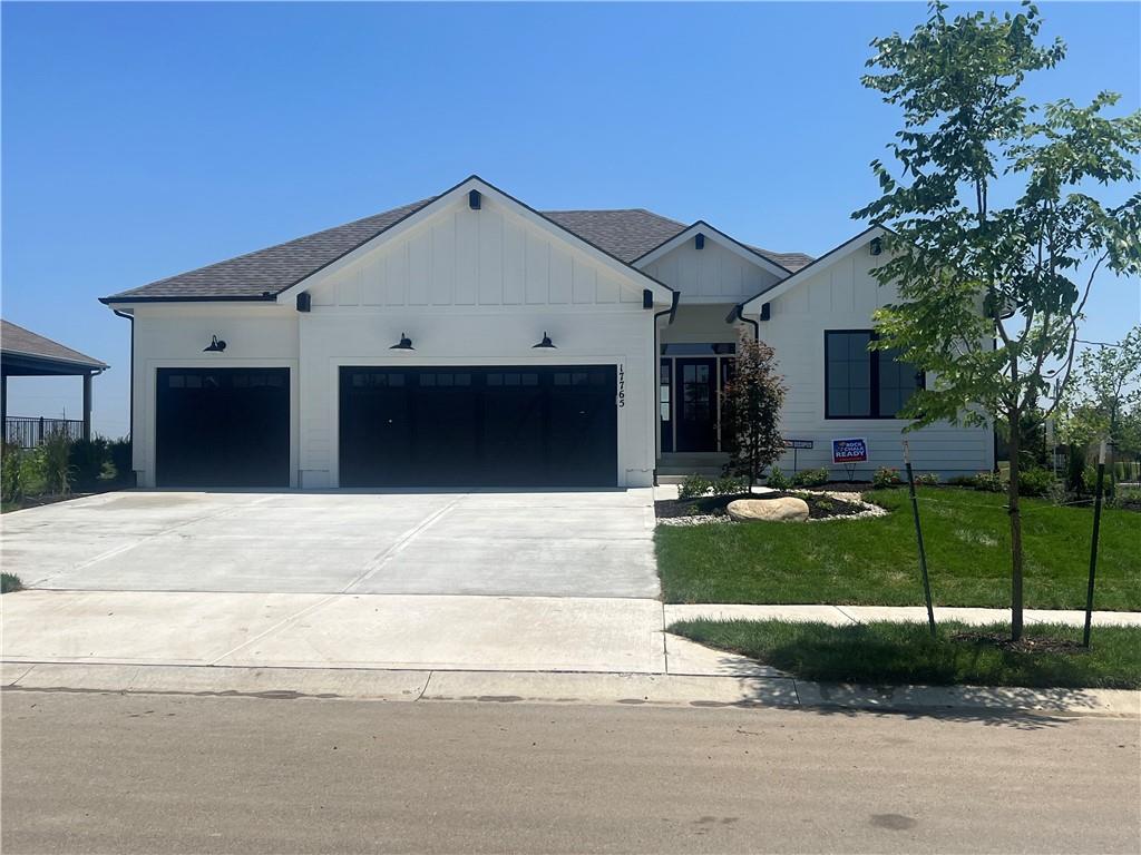 Listing Photo MLS #HMS2621204