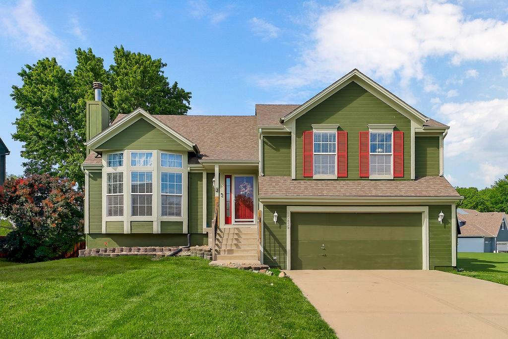 Listing Photo MLS #HMS2621208