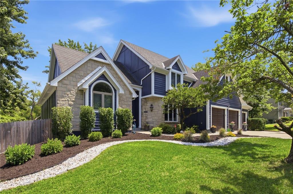 Listing Photo MLS #HMS2621224