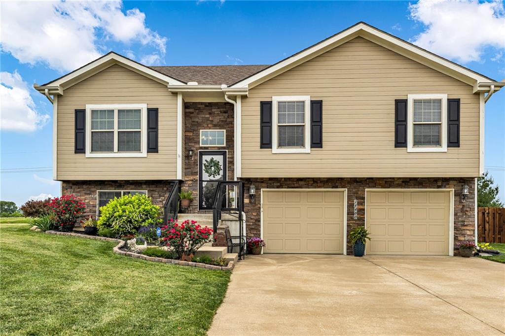 Listing Photo MLS #HMS2621243