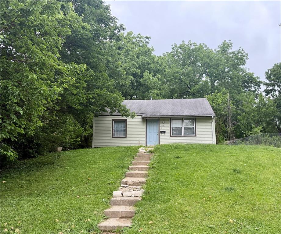 Listing Photo MLS #HMS2621318