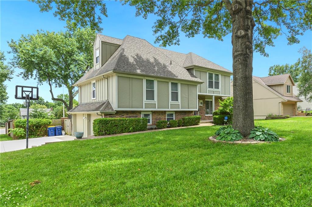 Listing Photo MLS #HMS2621336