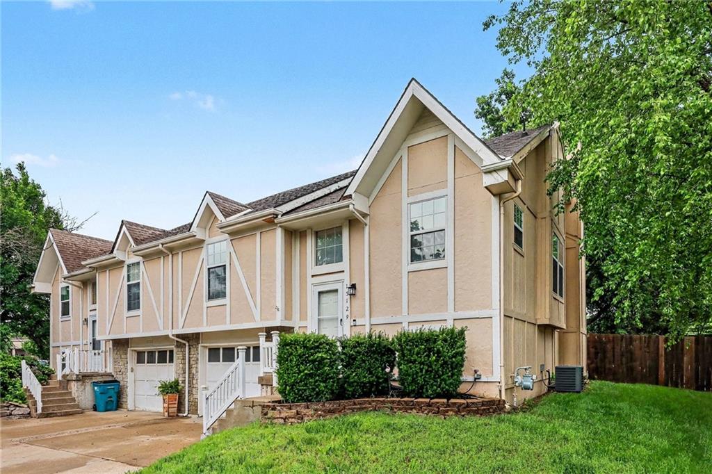 Listing Photo MLS #HMS2621338