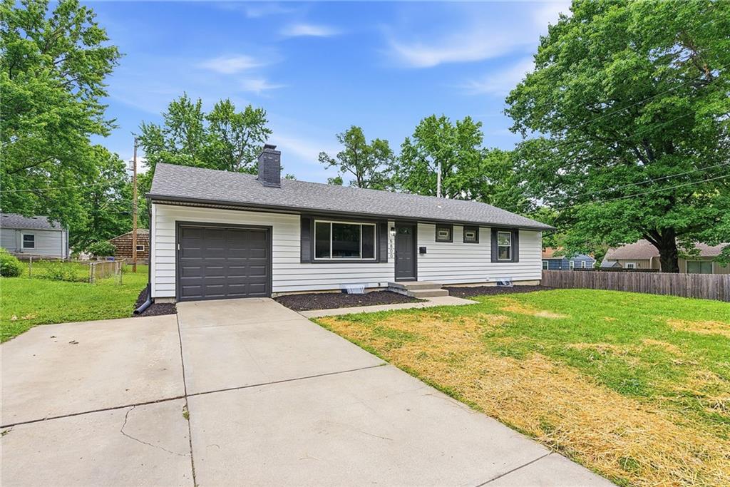 Listing Photo MLS #HMS2621352