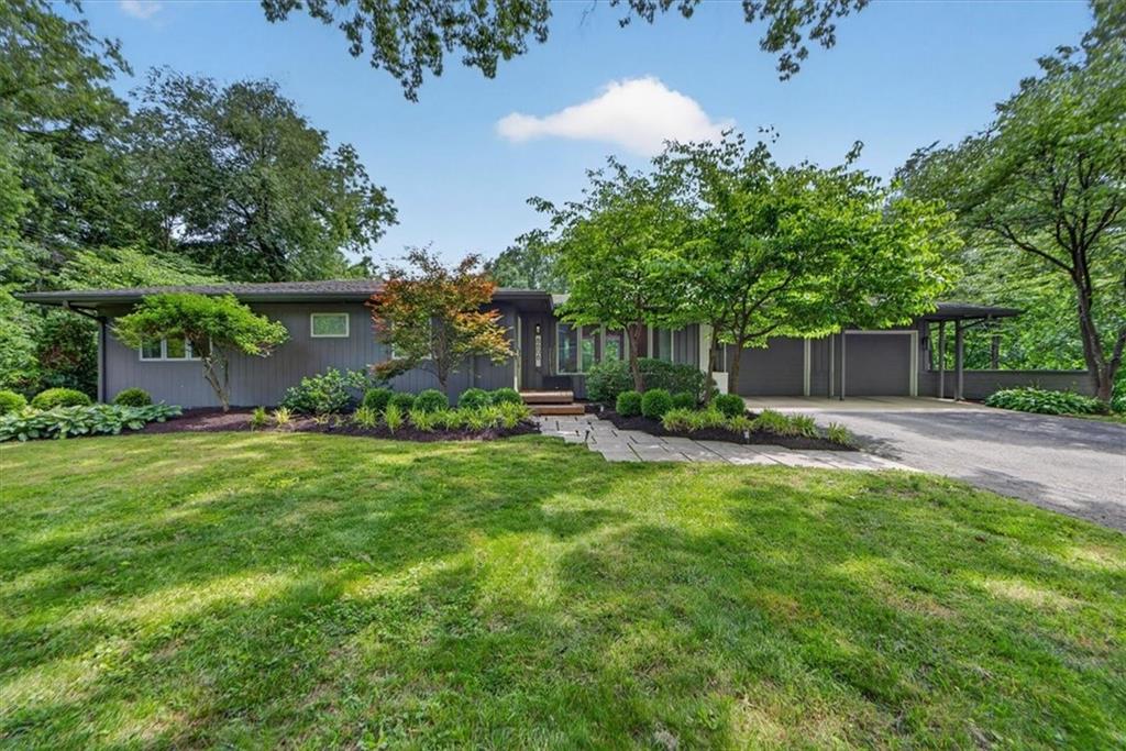 Listing Photo MLS #HMS2621353