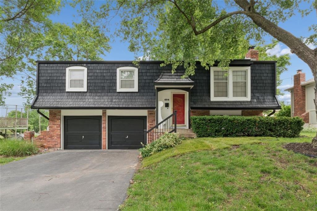 Listing Photo MLS #HMS2621363