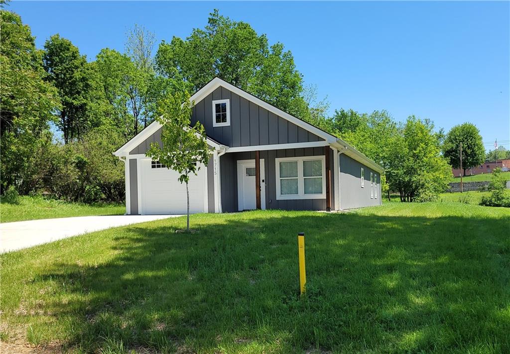 Listing Photo MLS #HMS2621380