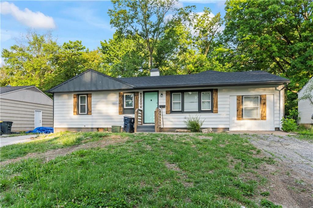 Listing Photo MLS #HMS2621400