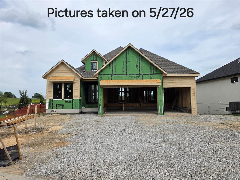 Listing Photo MLS #HMS2621433