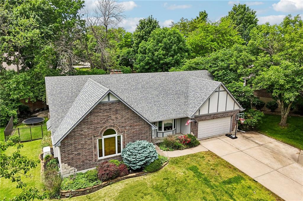 Listing Photo MLS #HMS2621459