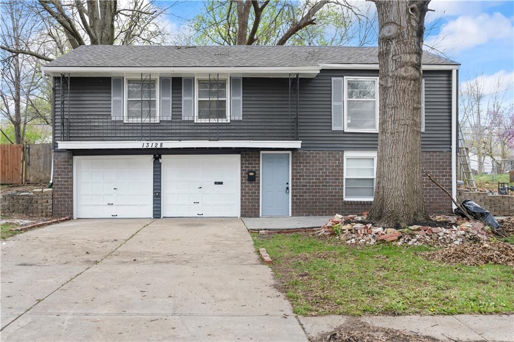 Listing Photo MLS #HMS2621467