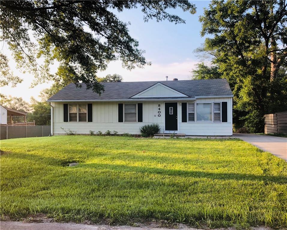 Listing Photo MLS #HMS2621571