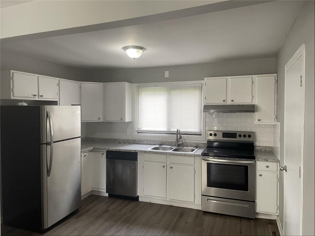 Listing Photo MLS #HMS2621726