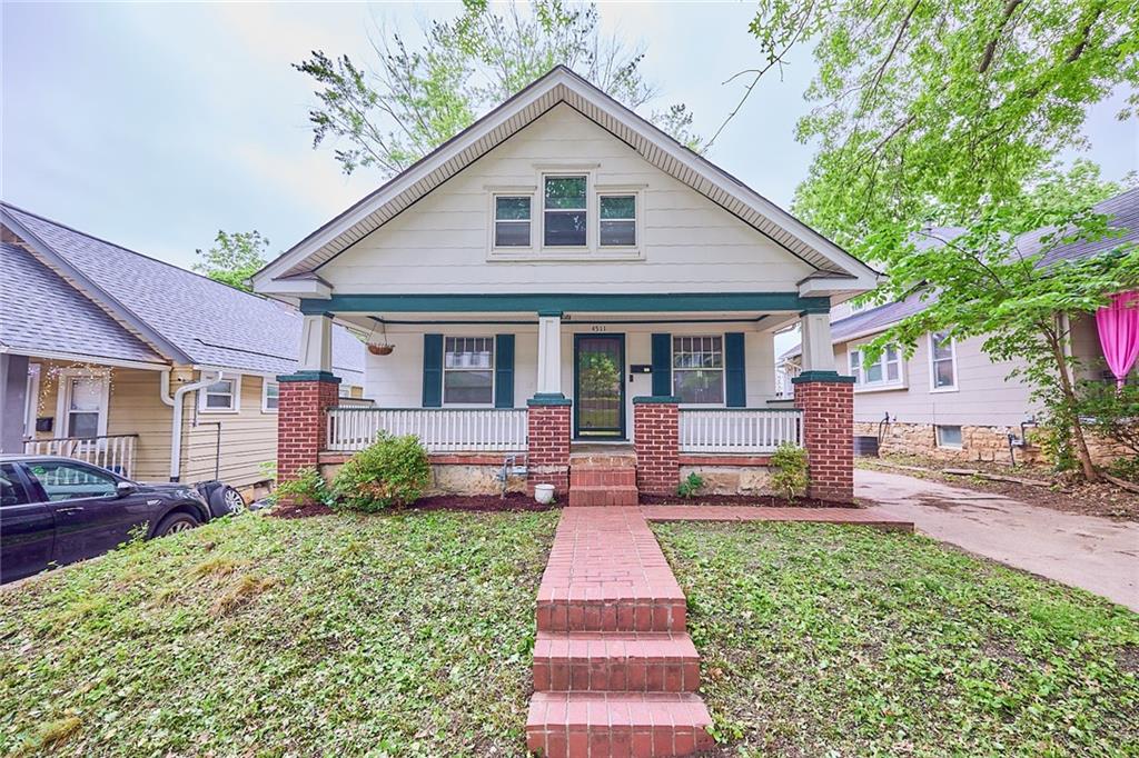 Listing Photo MLS #HMS2621744