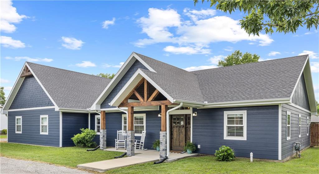 Listing Photo MLS #HMS2621793