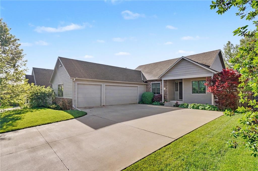 Listing Photo MLS #HMS2621796