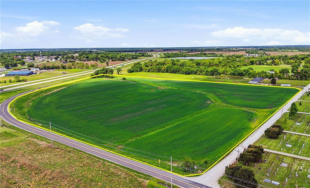 Listing Photo MLS #HMS2621806