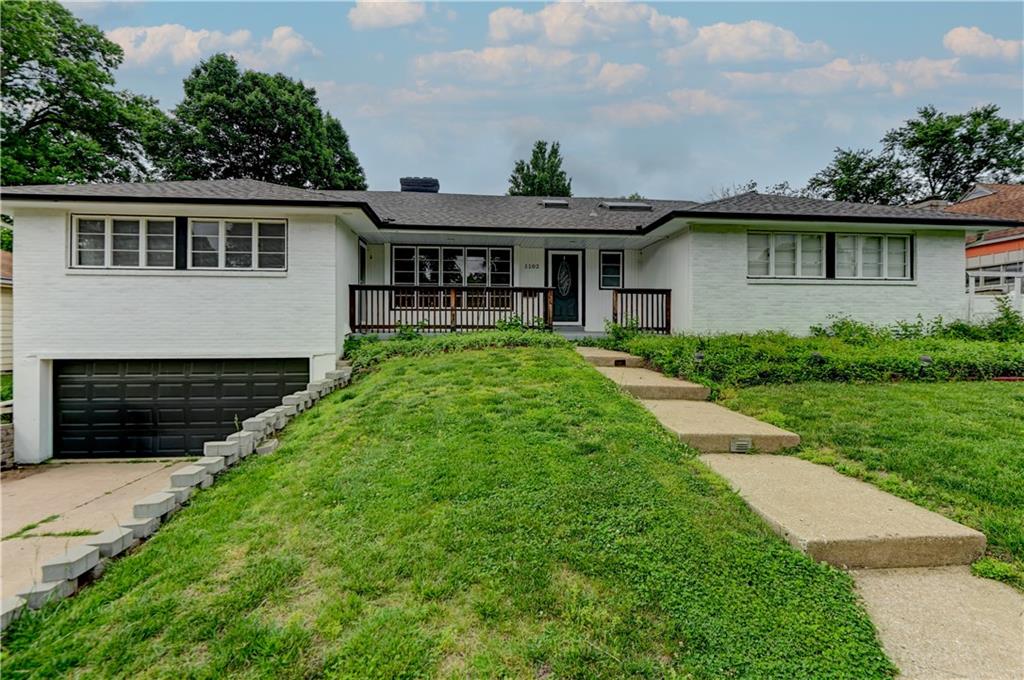 Listing Photo MLS #HMS2621823