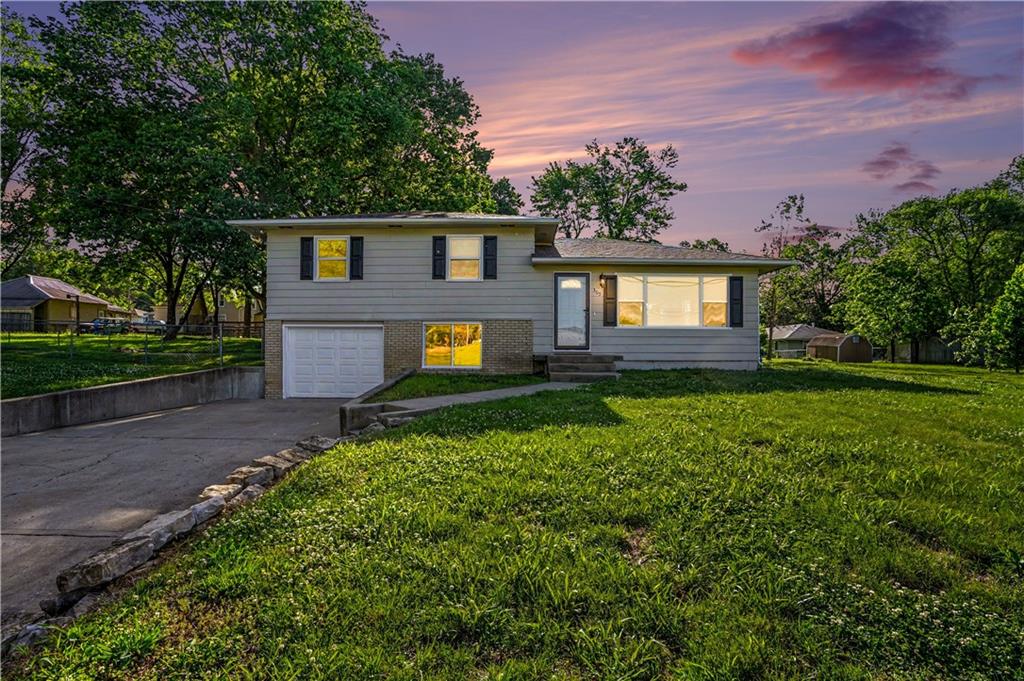 Listing Photo MLS #HMS2621830