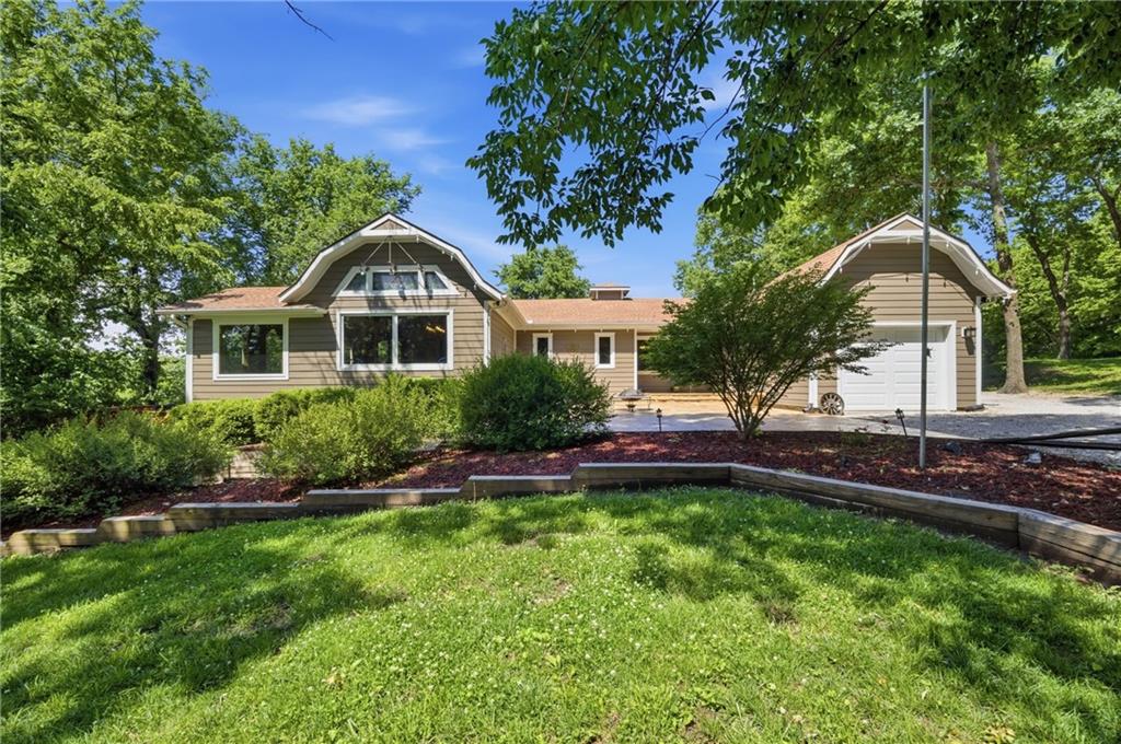 Listing Photo MLS #HMS2621831