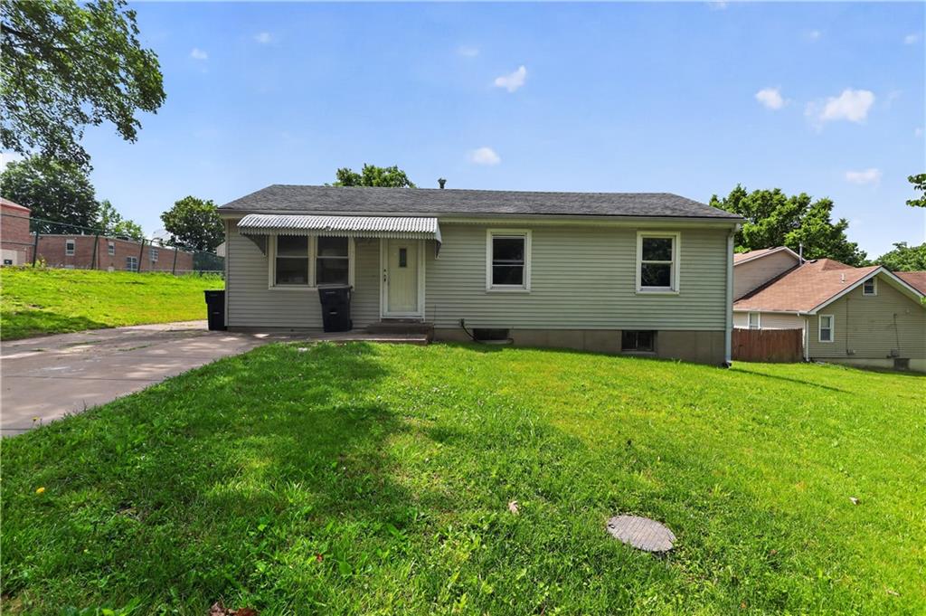 Listing Photo MLS #HMS2621833