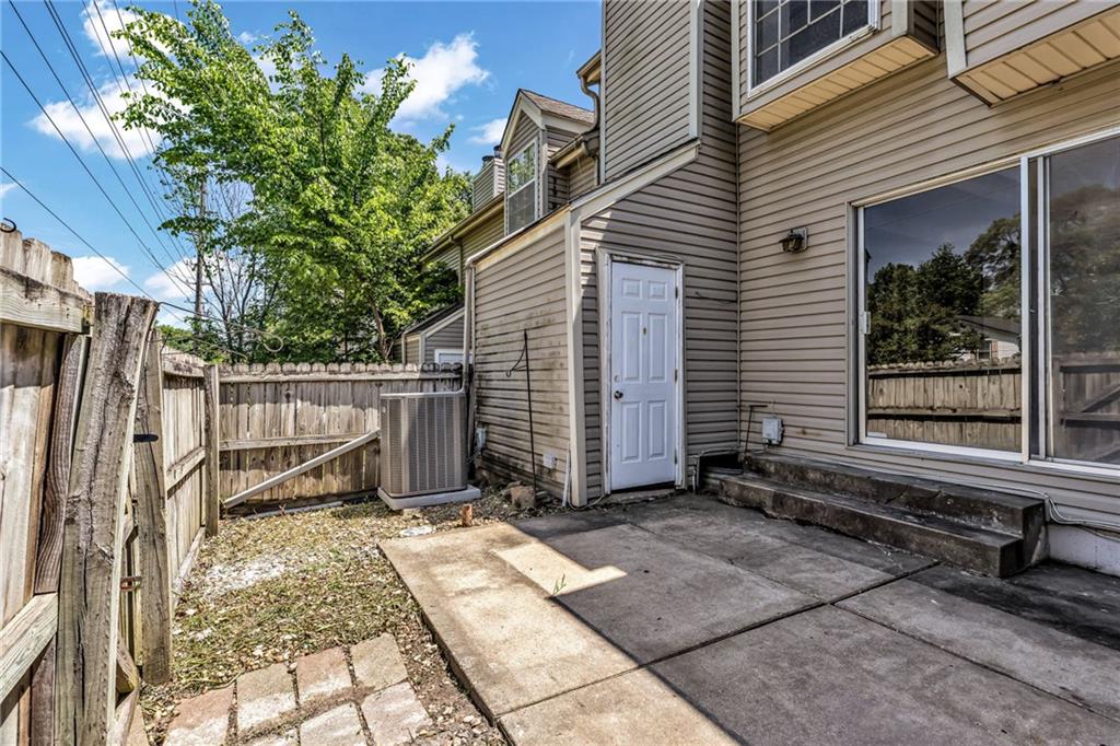 Listing Photo MLS #HMS2621883