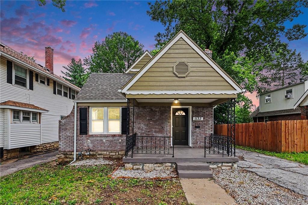 Listing Photo MLS #HMS2621890