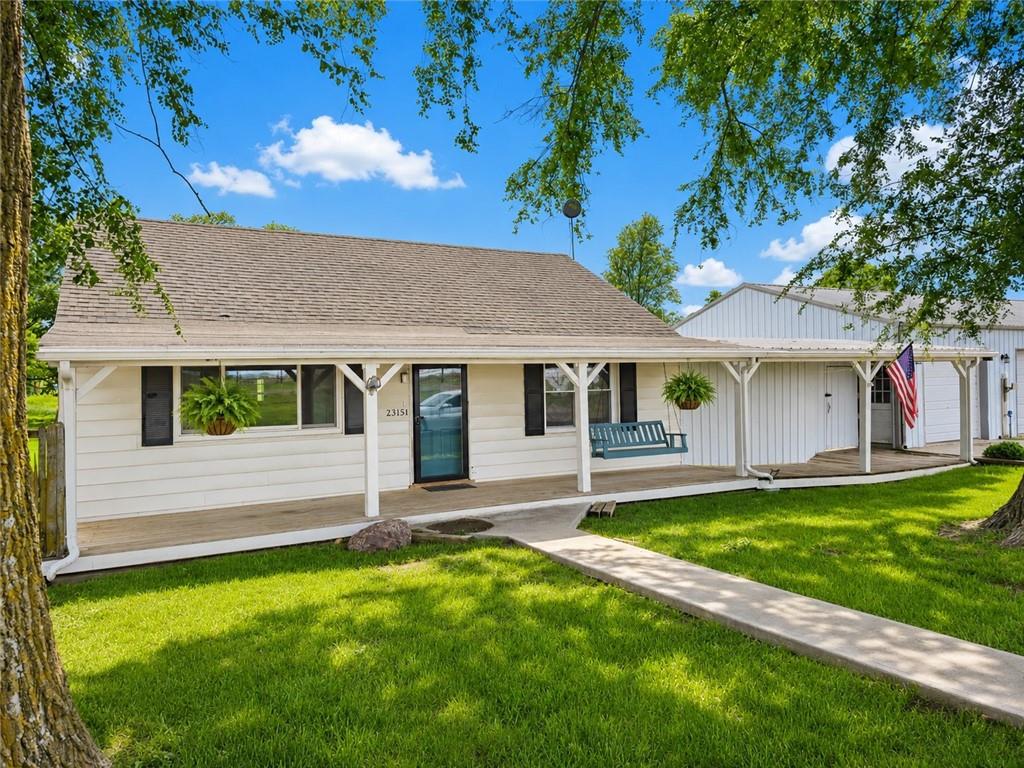 Listing Photo MLS #HMS2621951