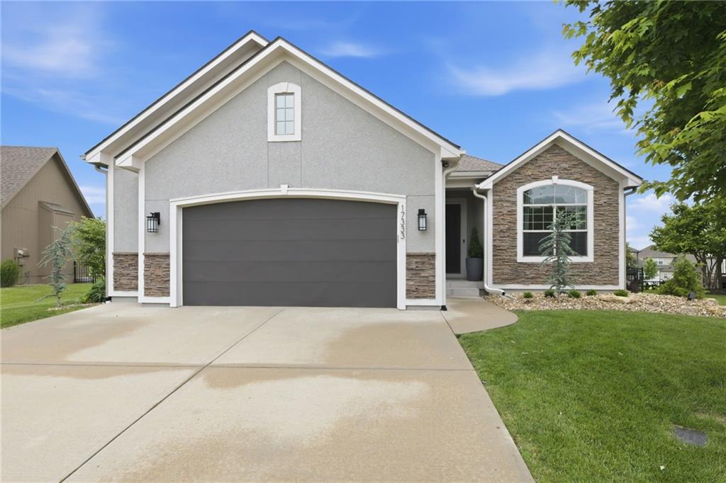 Listing Photo MLS #HMS2621962