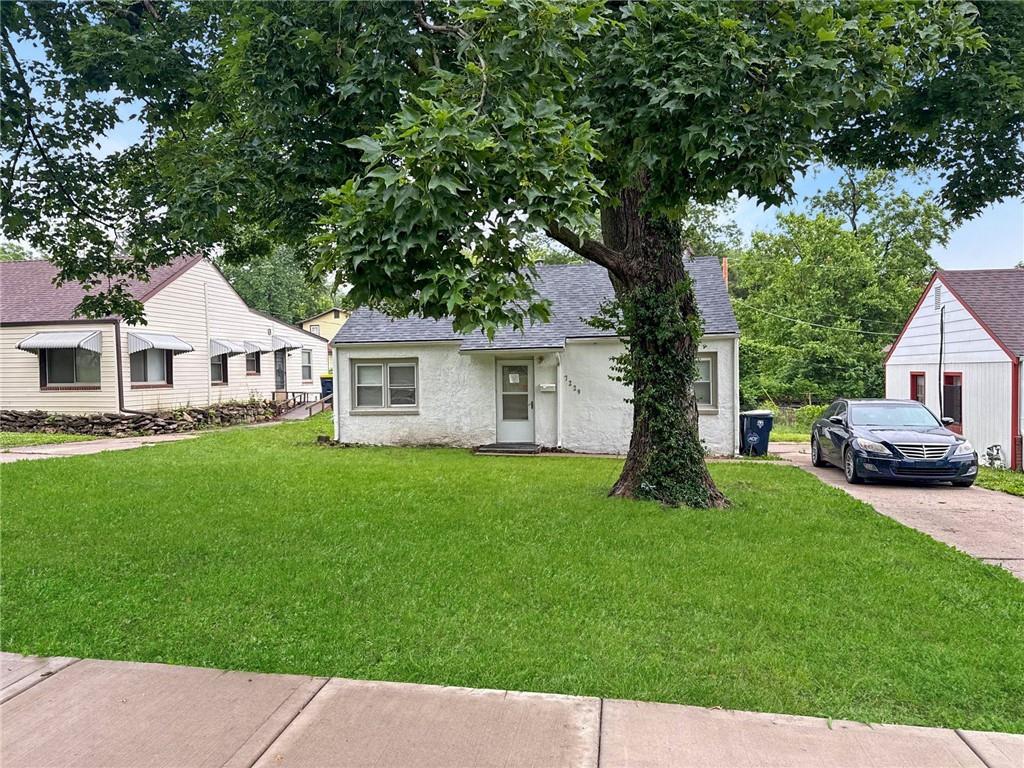 Listing Photo MLS #HMS2621979